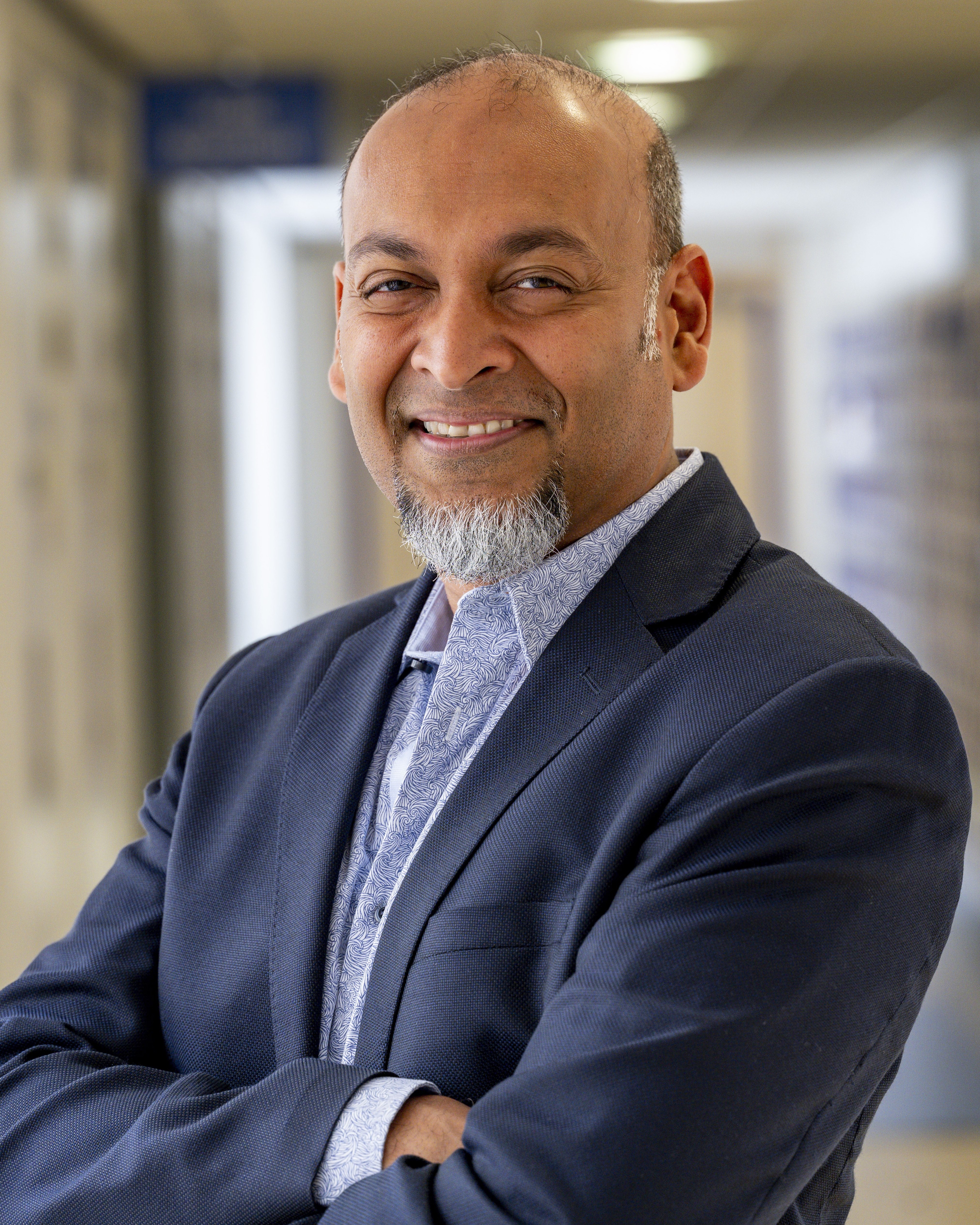 Dr Ratnayaka portrait