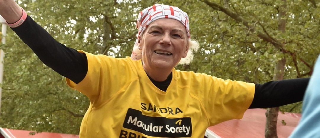 London Marathon woman in Macular Society t-shirt