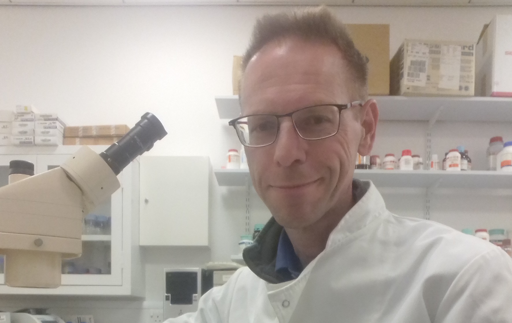 Jeremy Guggenheim in laboratory 